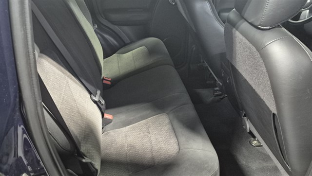 Jeep Liberty photo 19