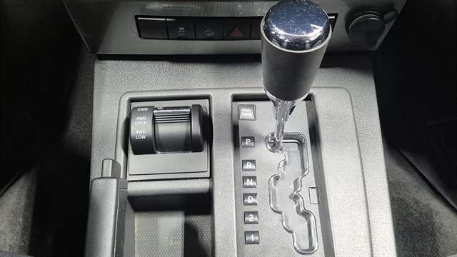 Jeep Liberty photo 15