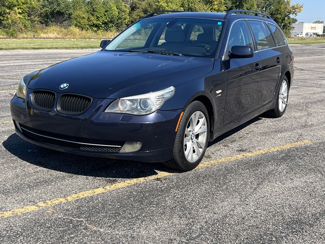 2009 BMW 5 Series 535xi's photo