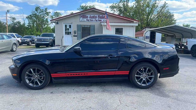 2011 Ford Mustang V6's photo