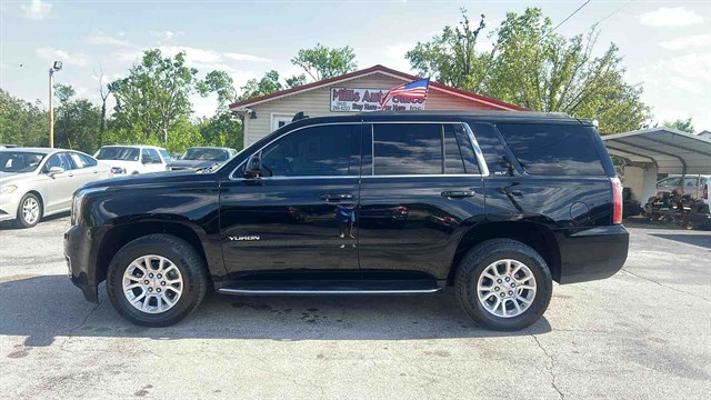 2017 GMC Yukon 4WD SLT's photo