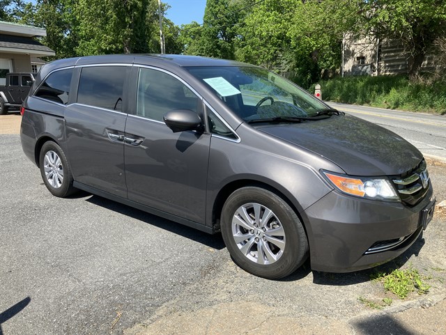 2016 Honda Odyssey EX-L with DVD Rear Entertainment System's photo