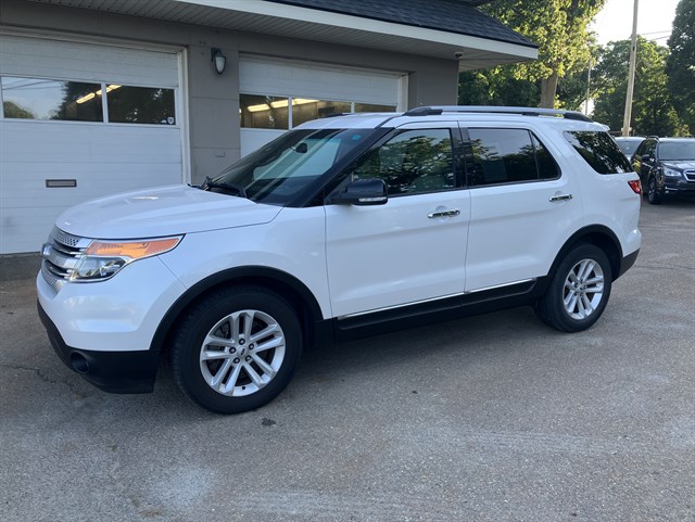 2015 Ford Explorer XLT's photo