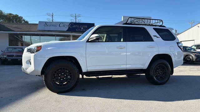 2023 Toyota 4Runner TRD Off-Road Premium's photo