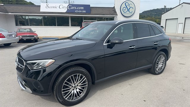 2025 Mercedes-Benz GLC