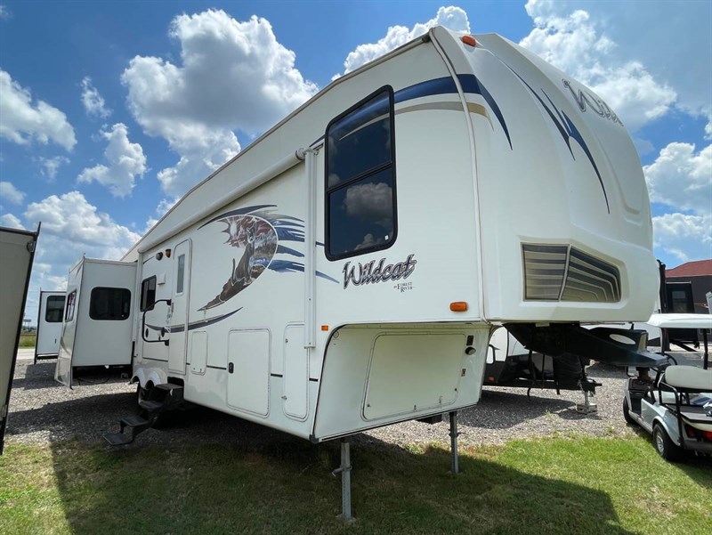 2012 Wildcat 313RE, Stock No Wildcat by Sunbelt RV Center, Belton TX
