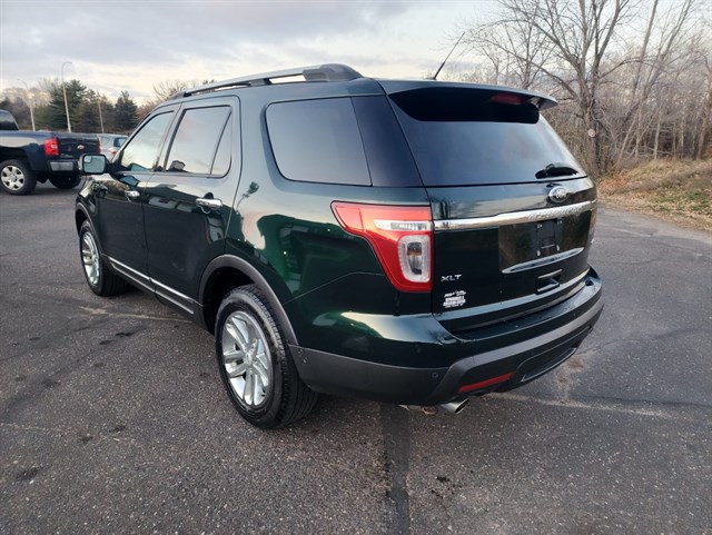 Ford Explorer photo 4