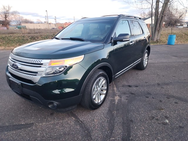Ford Explorer photo 3