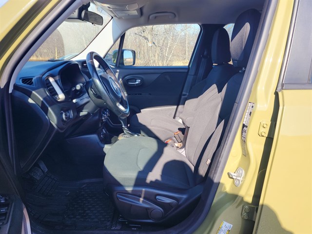 Jeep Renegade photo 7