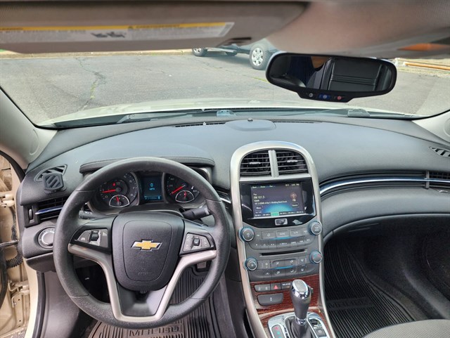 Chevorlet MALIBU photo 6
