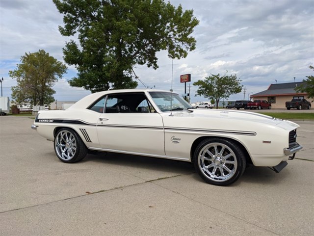 ワイルドスピード 1969 Yenko Camaro 
1/18 1969 Chevrolet Camaro | Volo Museum