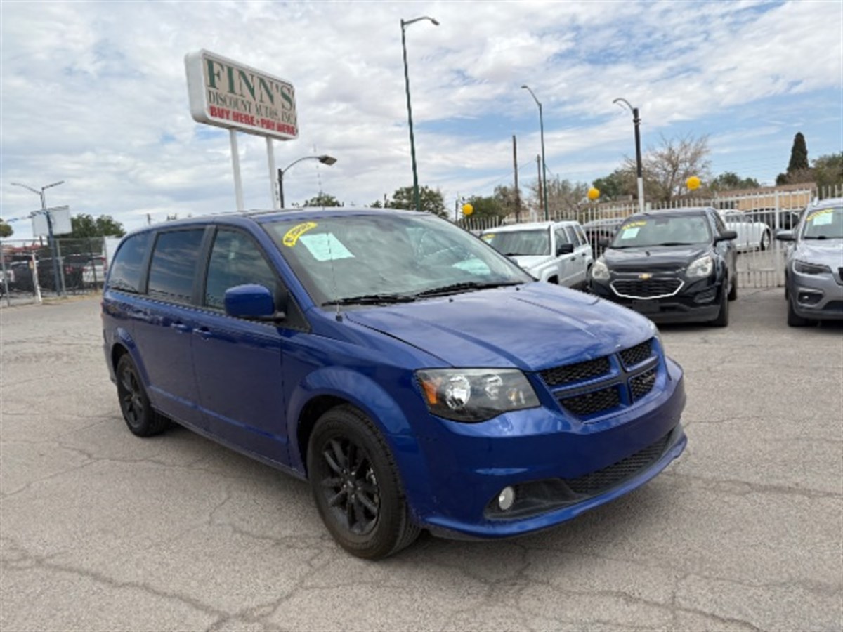2020 Dodge Grand Caravan GT photo 2