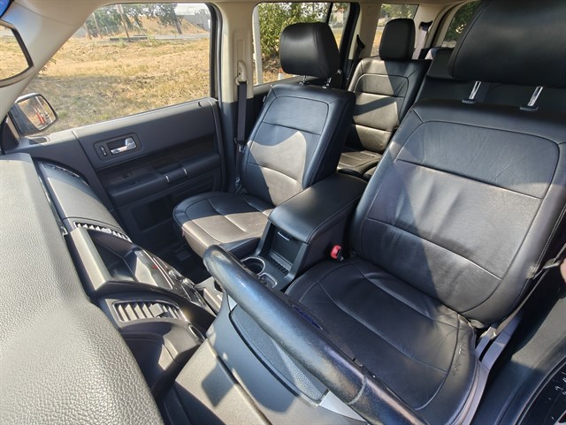 Ford Flex photo 11