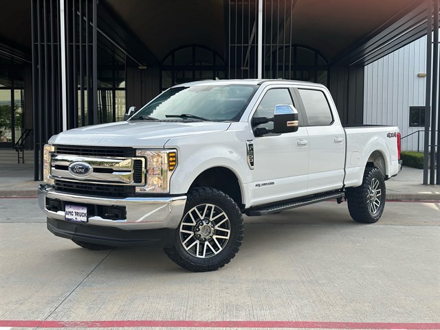 2018 Ford F-250 XL 4x4 Crew Cab 8' Box's photo