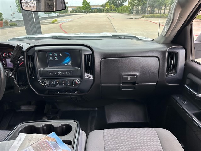 Chevrolet Silverado photo 27