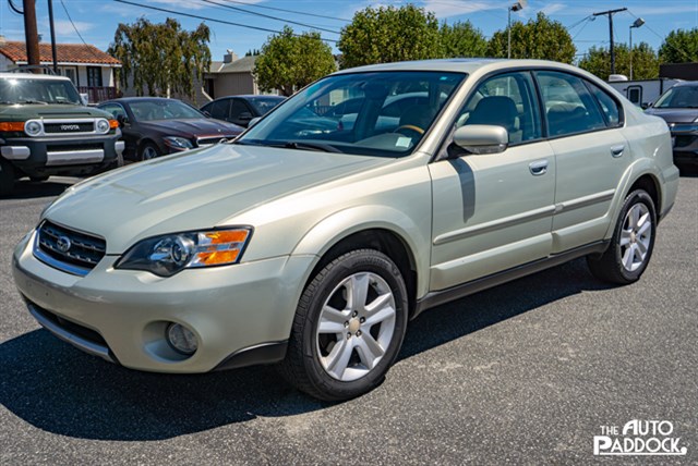 2005 Subaru Outback R's photo