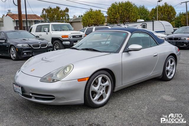 2001 Porsche 911 Carrera's photo