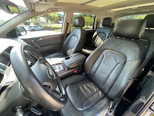 2015 AUDI Q7 - Image 32