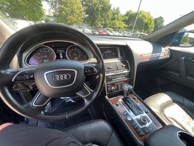 2015 AUDI Q7 - Image 17