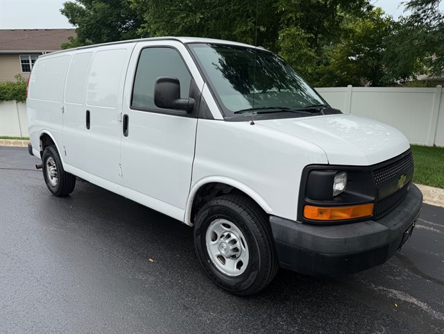 2015 CHEVROLET EXPRESS - Image 11