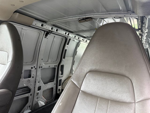 2015 CHEVROLET EXPRESS - Image 34