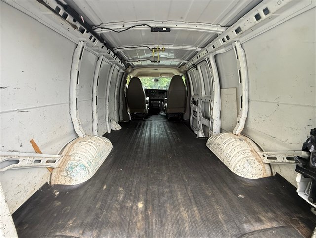 2015 CHEVROLET EXPRESS - Image 22