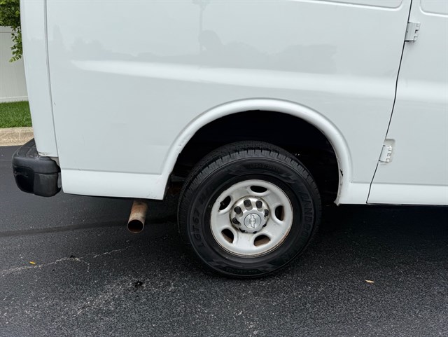 2015 CHEVROLET EXPRESS - Image 38