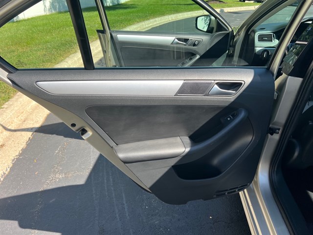 2013 VOLKSWAGEN JETTA - Image 21