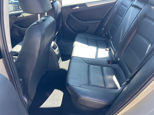 2013 VOLKSWAGEN JETTA - Image 18