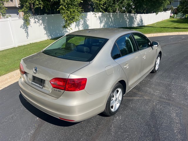 2013 VOLKSWAGEN JETTA - Image 42