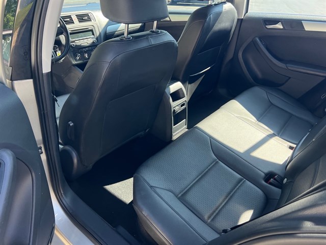 2013 VOLKSWAGEN JETTA - Image 22