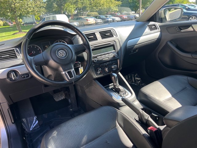 2013 VOLKSWAGEN JETTA - Image 14