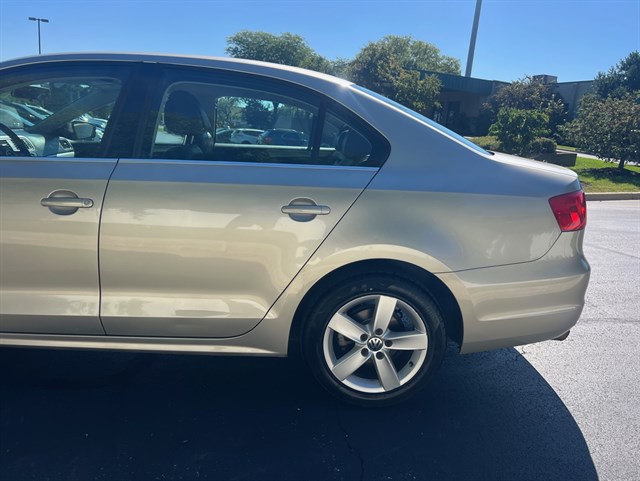 2013 VOLKSWAGEN JETTA - Image 37