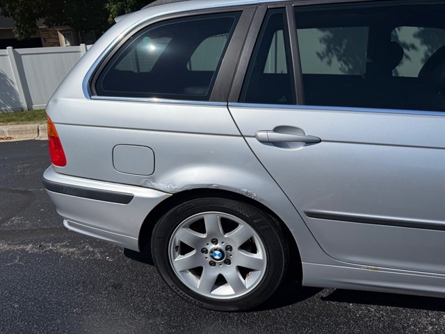 2003 BMW 325I - Image 40