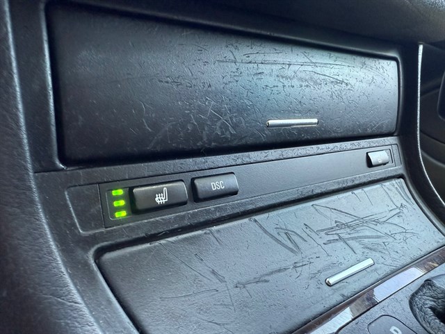 2003 BMW 325I - Image 22