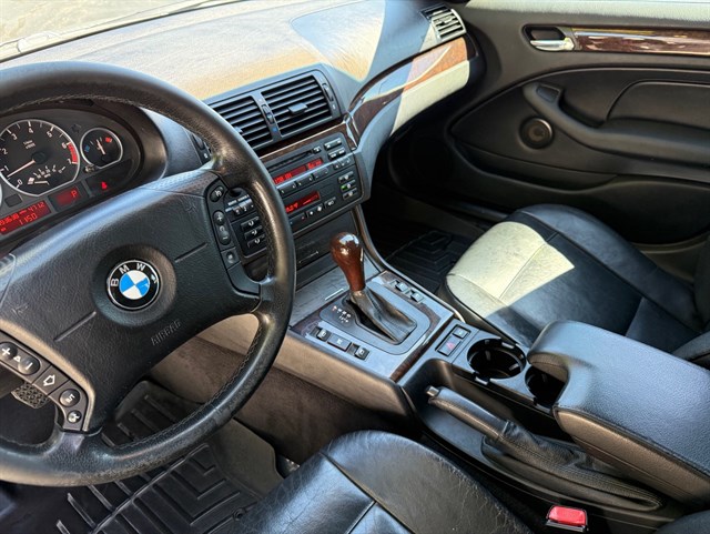 2003 BMW 325I - Image 17