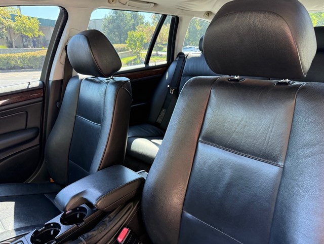 2003 BMW 325I - Image 14