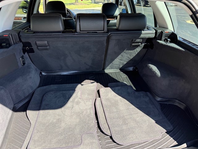 2003 BMW 325I - Image 32