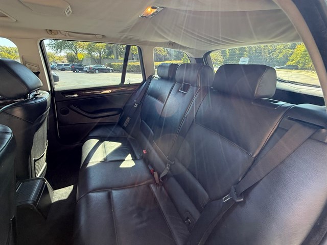 2003 BMW 325I - Image 24