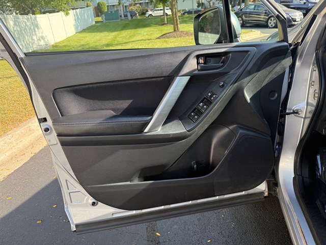 2016 SUBARU FORESTER - Image 32