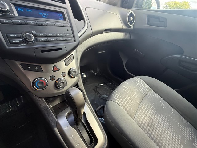 2016 CHEVROLET SONIC - Image 31