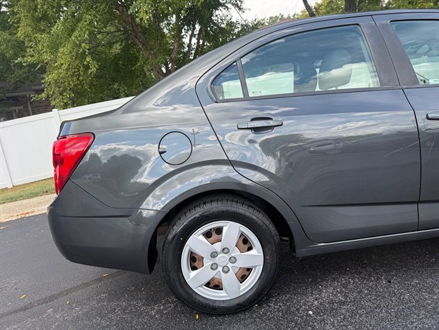 2016 CHEVROLET SONIC - Image 36