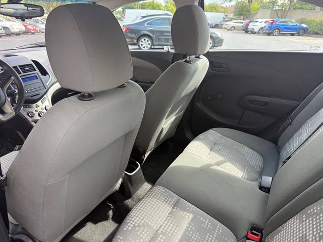 2016 CHEVROLET SONIC - Image 28