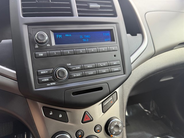 2016 CHEVROLET SONIC - Image 18