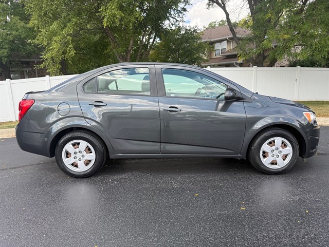 2016 CHEVROLET SONIC - Image 5
