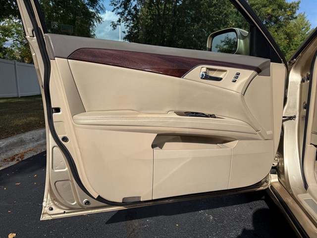 2009 TOYOTA AVALON - Image 33