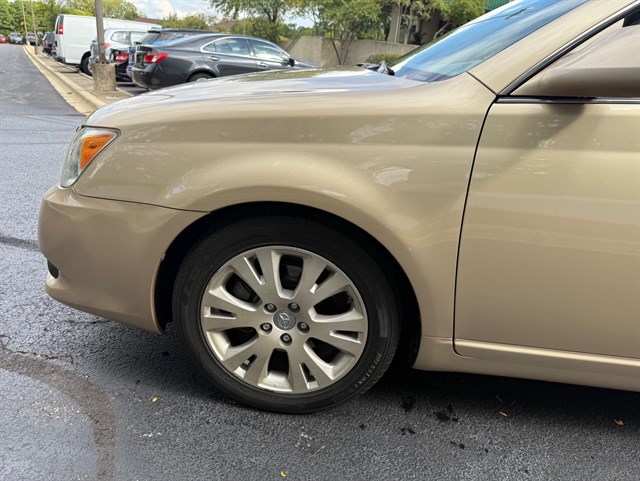 2009 TOYOTA AVALON - Image 35