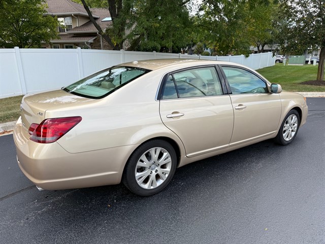 2009 TOYOTA AVALON - Image 6