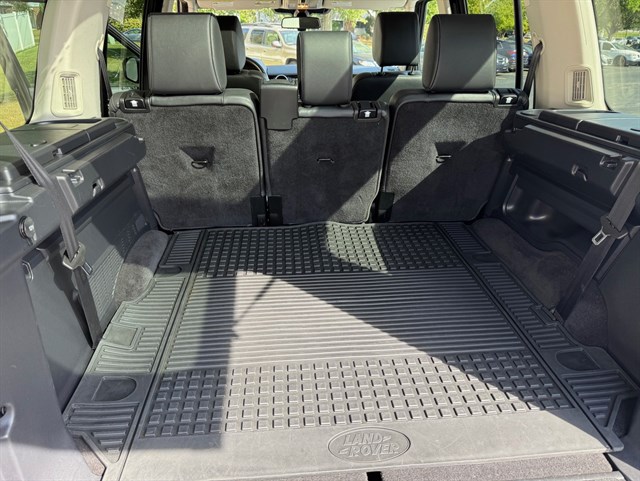 2016 LAND ROVER LR4 - Image 18