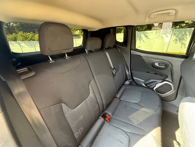 2017 JEEP RENEGADE - Image 37